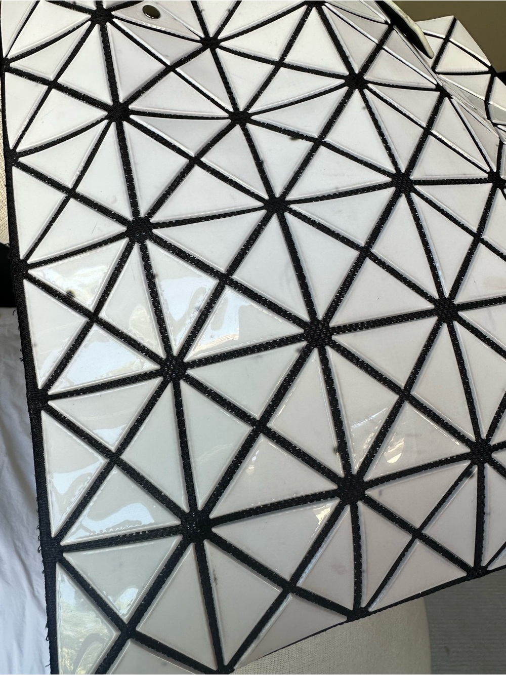 BAO BAO Issey Miyake white and black prism tote 13x13 adjustable handles - Picture 15 of 17